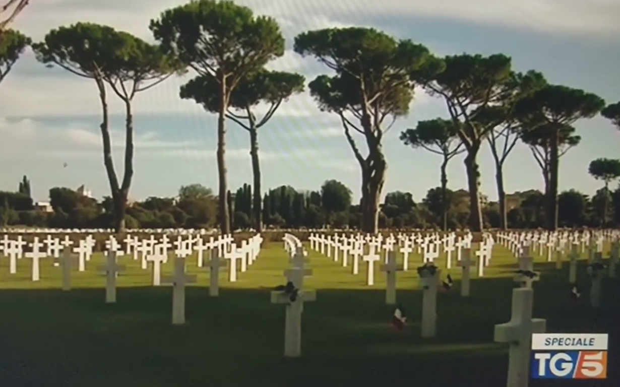 cimitero americano clinton bush berlusconi cosanonva storia tg5 guerra
